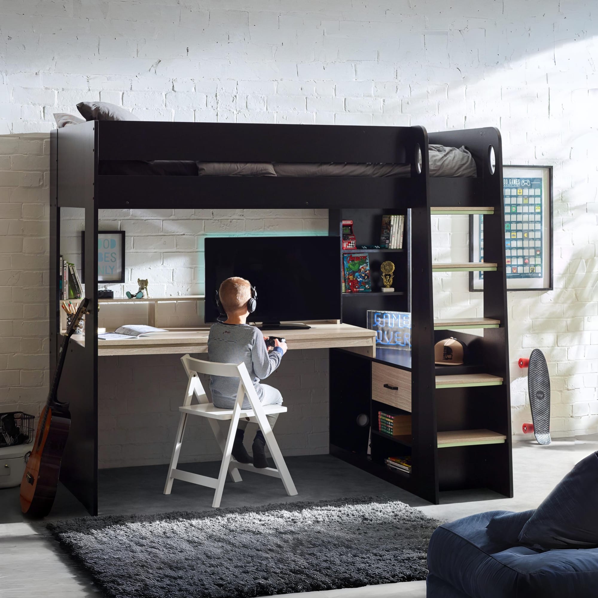 Blaze Gaming Highsleeper - Black And Pale Wood