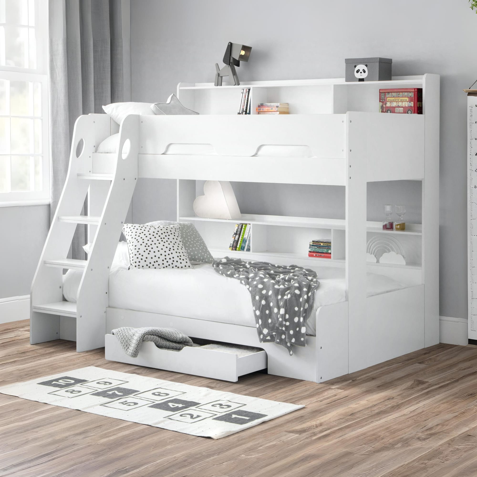 Orion Triple Sleeper - White